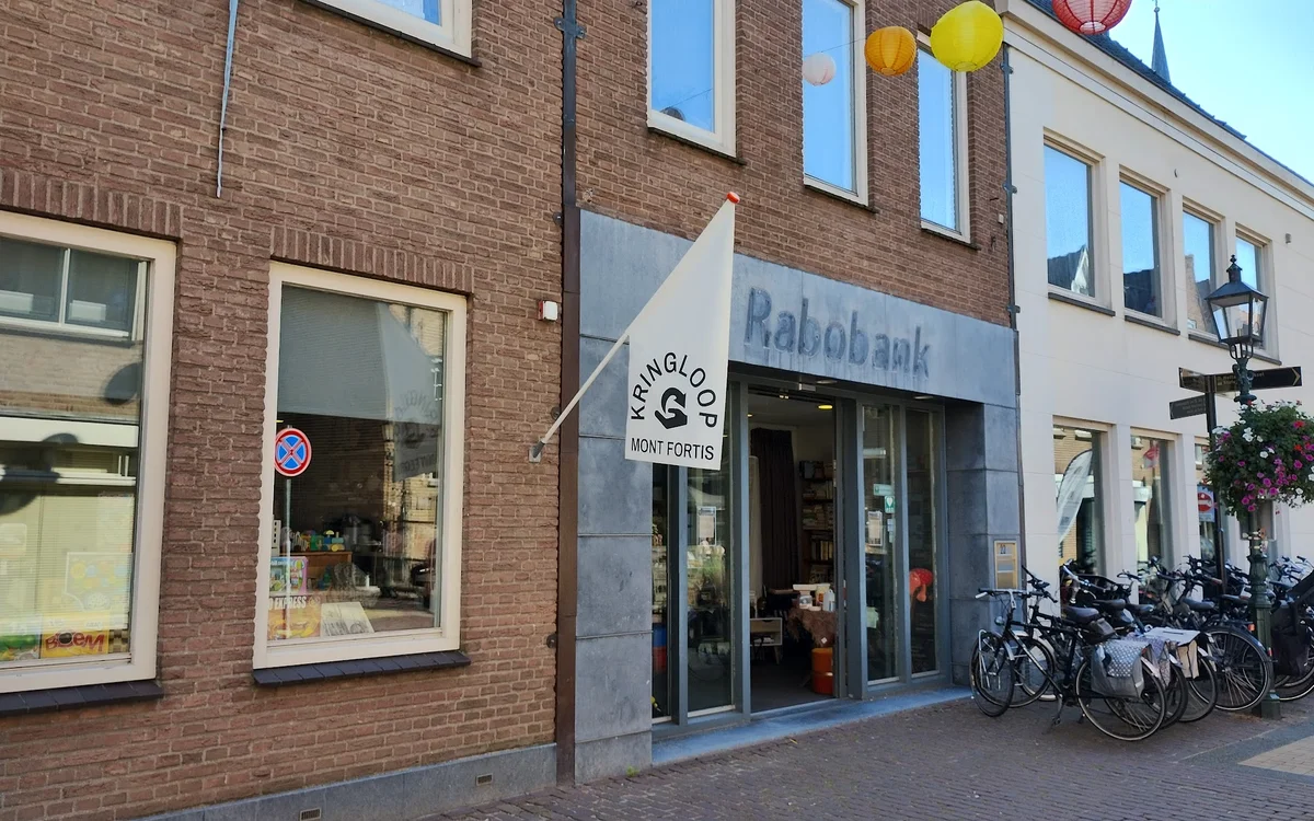 Kringloopwinkel Kringloopwinkel Mont Fortis in Montfoort