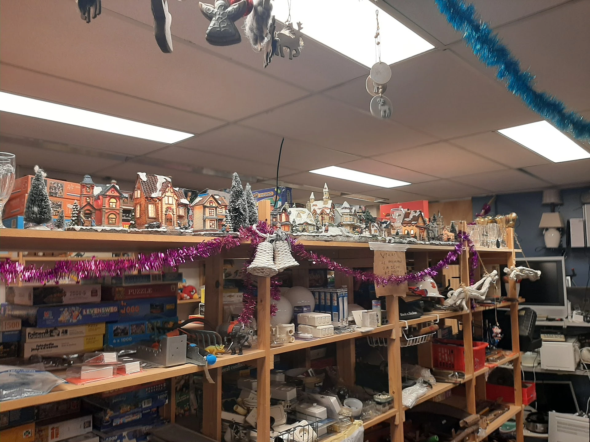 Kringloopwinkel Kringloopwinkel Nieuwerbrug in Nieuwerbrug