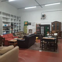 Bezoeker foto van Kringloopwinkel Opnieuw & Co Mortsel in Mortsel