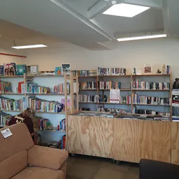 Bezoeker foto van Kringloopwinkel Opnieuw & Co Mortsel in Mortsel