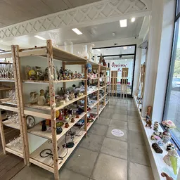 Bezoeker foto van Kringloopwinkel Opnieuw & Co Mortsel in Mortsel
