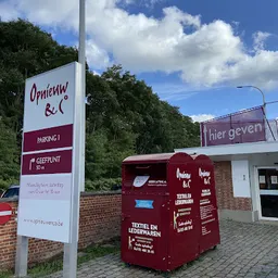 Bezoeker foto van Kringloopwinkel Opnieuw & Co Mortsel in Mortsel
