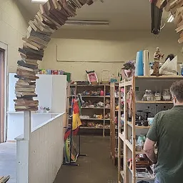 Bezoeker foto van Kringloopwinkel Opnieuw & Co Mortsel in Mortsel