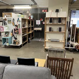 Bezoeker foto van Kringloopwinkel Opnieuw & Co Mortsel in Mortsel