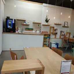 Bezoeker foto van Kringloopwinkel Opnieuw & Co Mortsel in Mortsel