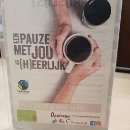 Bezoeker foto van Kringloopwinkel Opnieuw & Co Mortsel in Mortsel