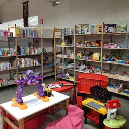 Bezoeker foto van Kringloopwinkel Opnieuw & Co Mortsel in Mortsel