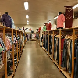 Bezoeker foto van Kringloopwinkel Opnieuw & Co Mortsel in Mortsel