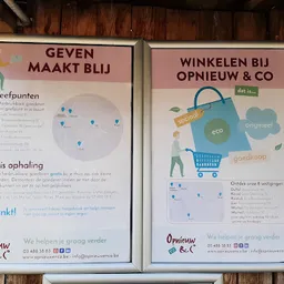 Bezoeker foto van Kringloopwinkel Opnieuw & Co Mortsel in Mortsel