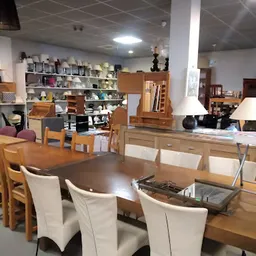 Bezoeker foto van Kringloopwinkel Overnodig in Putten