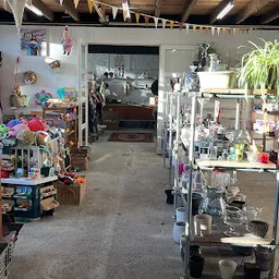 Bezoeker foto van Kringloopwinkel Parels & Prul in Dongen