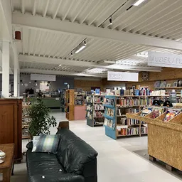 Bezoeker foto van Kringloopwinkel RataPlan Almere-Haven in Almere