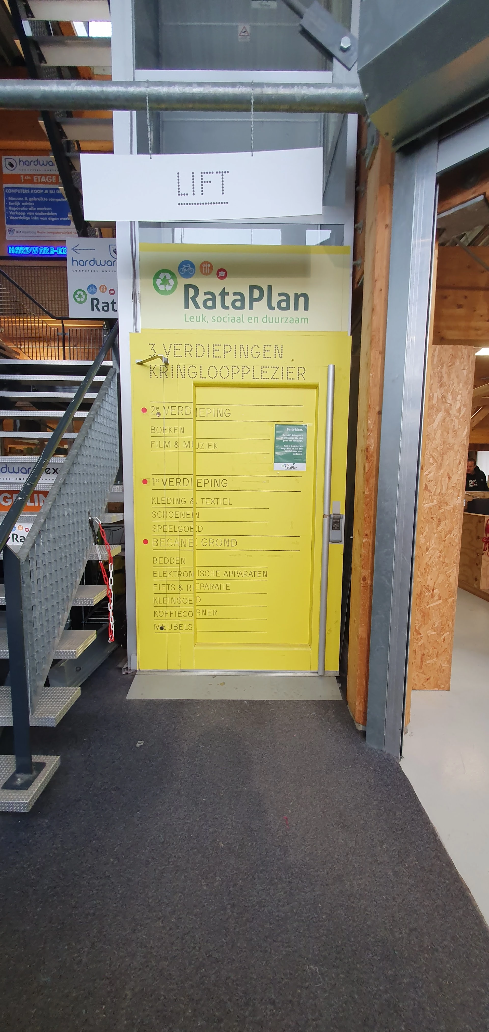 Kringloopwinkel RataPlan Almere-Stad in Almere met tweedehands boeken, cd's en elektronica
