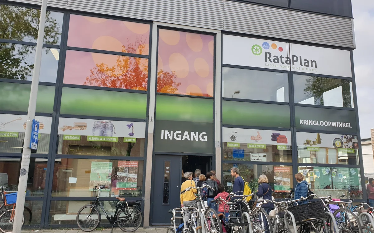 Kringloopwinkel Kringloopwinkel RataPlan Amsterdam Generatorstraat in Amsterdam