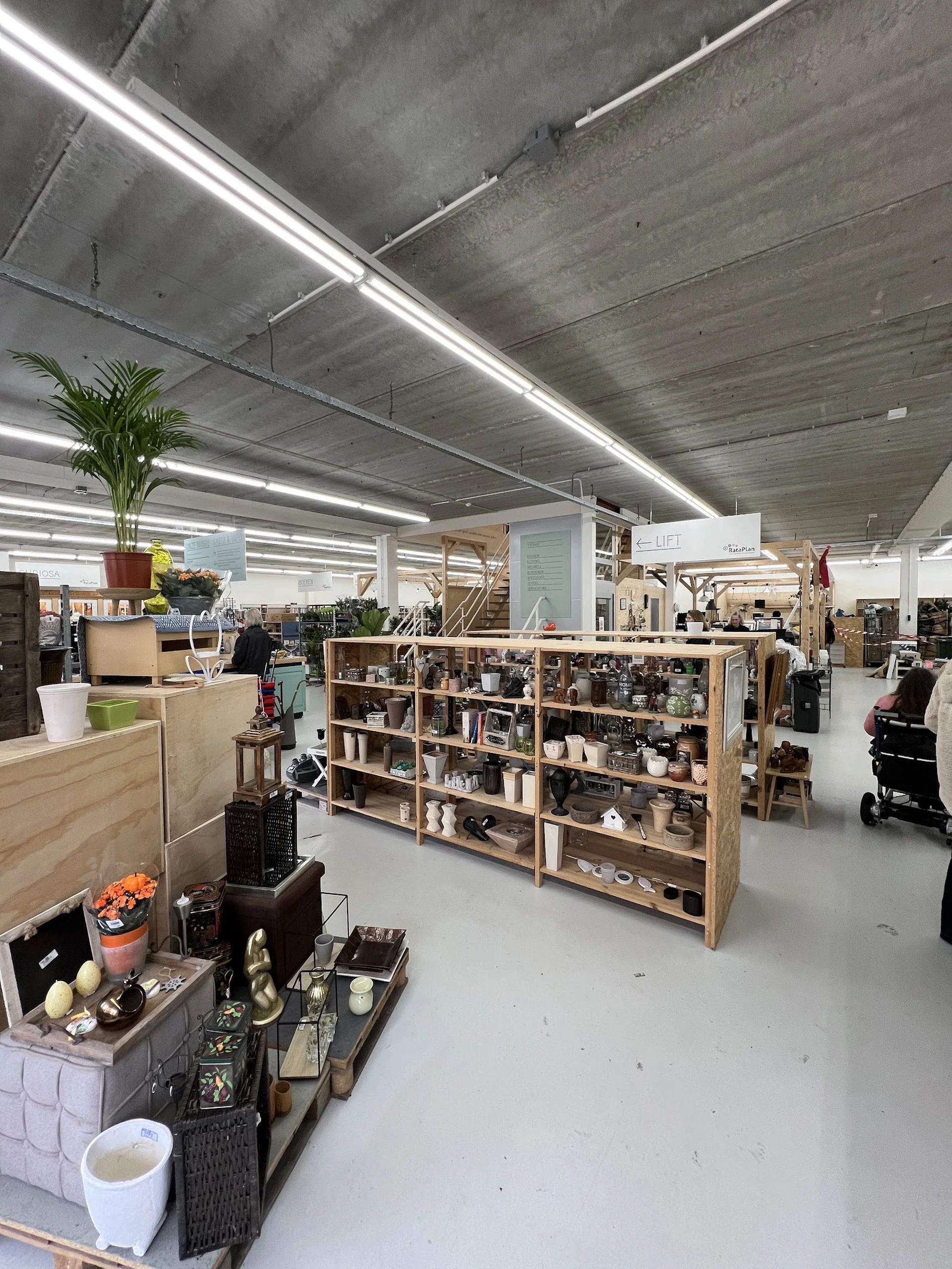 Bezoeker foto van Kringloopwinkel RataPlan Apeldoorn in Apeldoorn