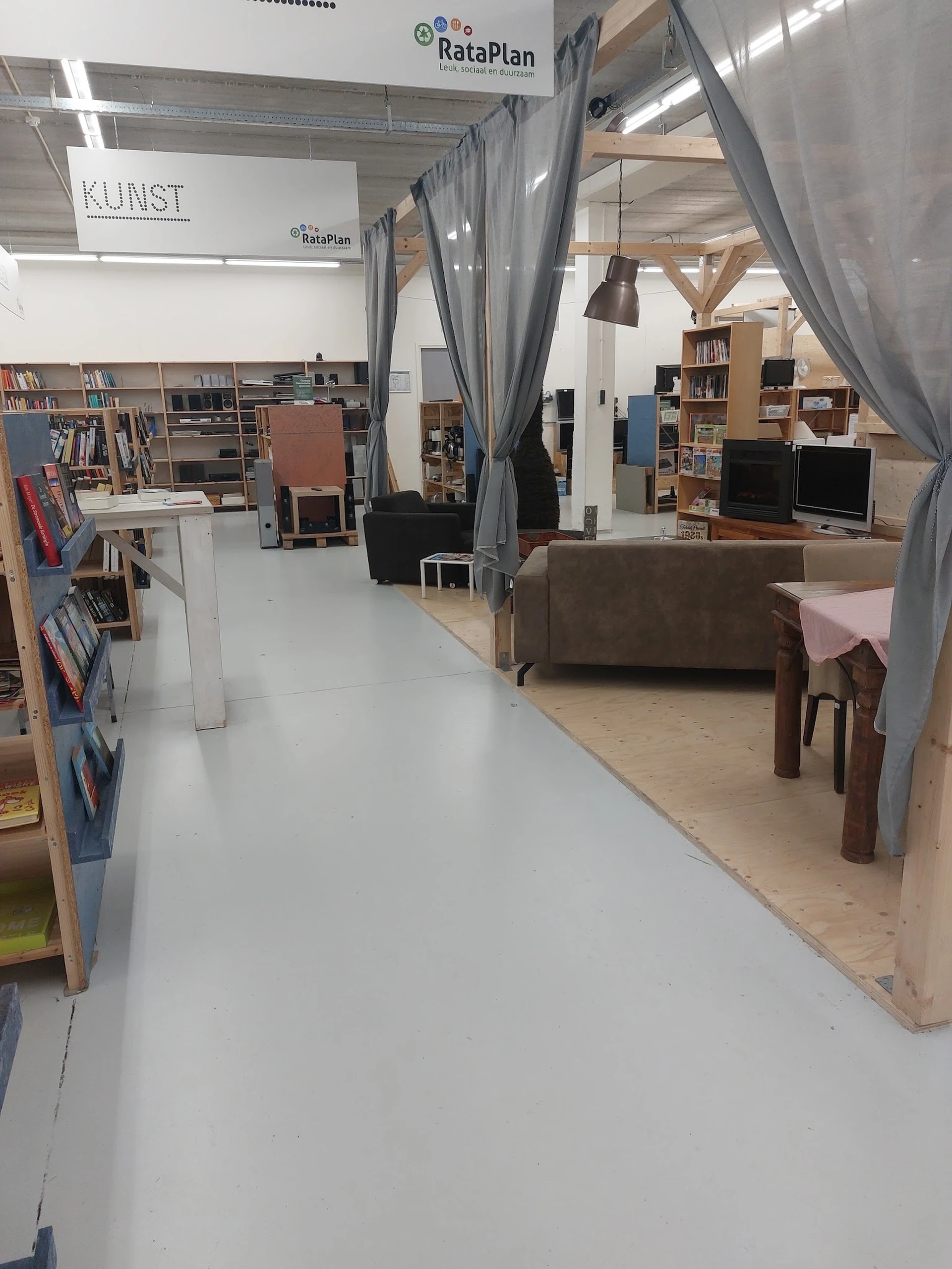 Bezoeker foto van Kringloopwinkel RataPlan Apeldoorn in Apeldoorn