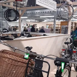 Bezoeker foto van Kringloopwinkel RataPlan Arnhem in Arnhem