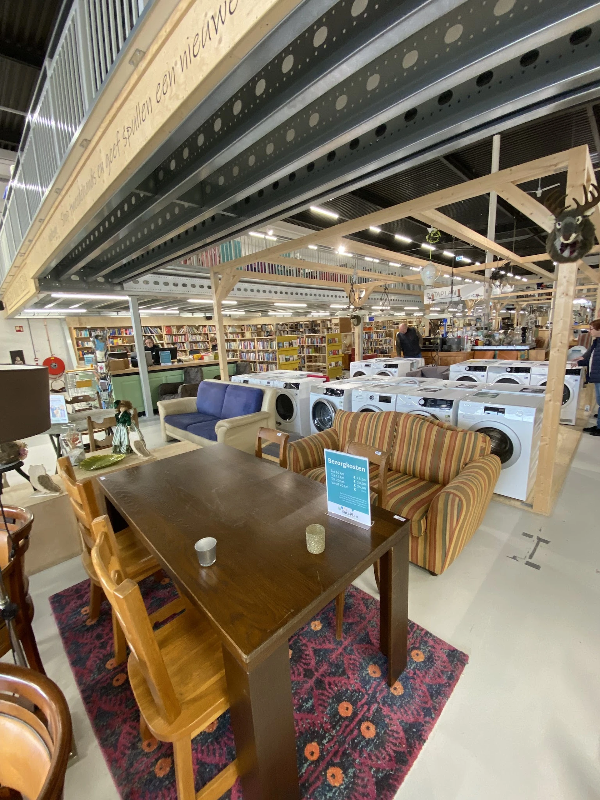 Bezoeker foto van Kringloopwinkel RataPlan Arnhem in Arnhem