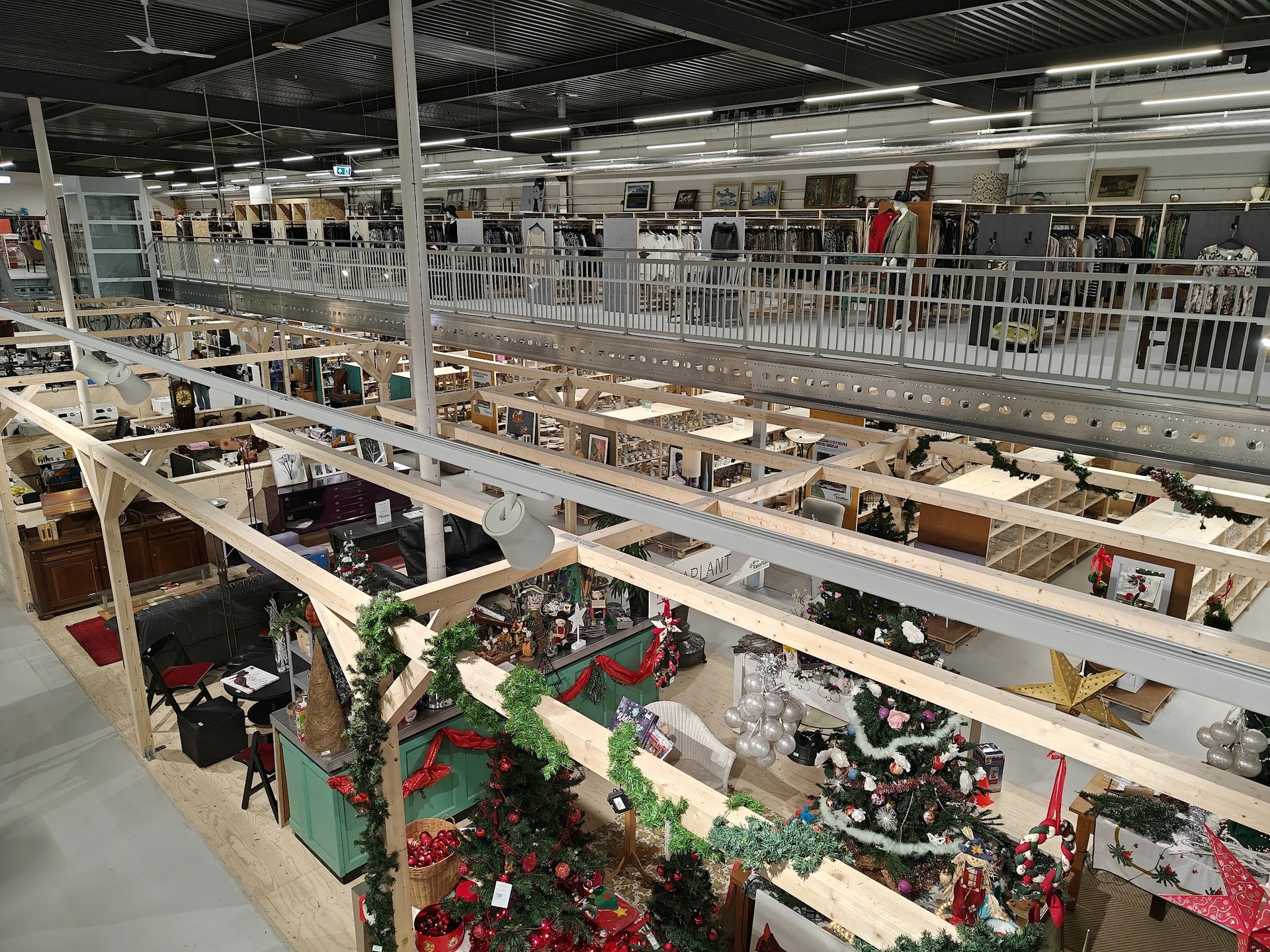 Bezoeker foto van Kringloopwinkel RataPlan Arnhem in Arnhem
