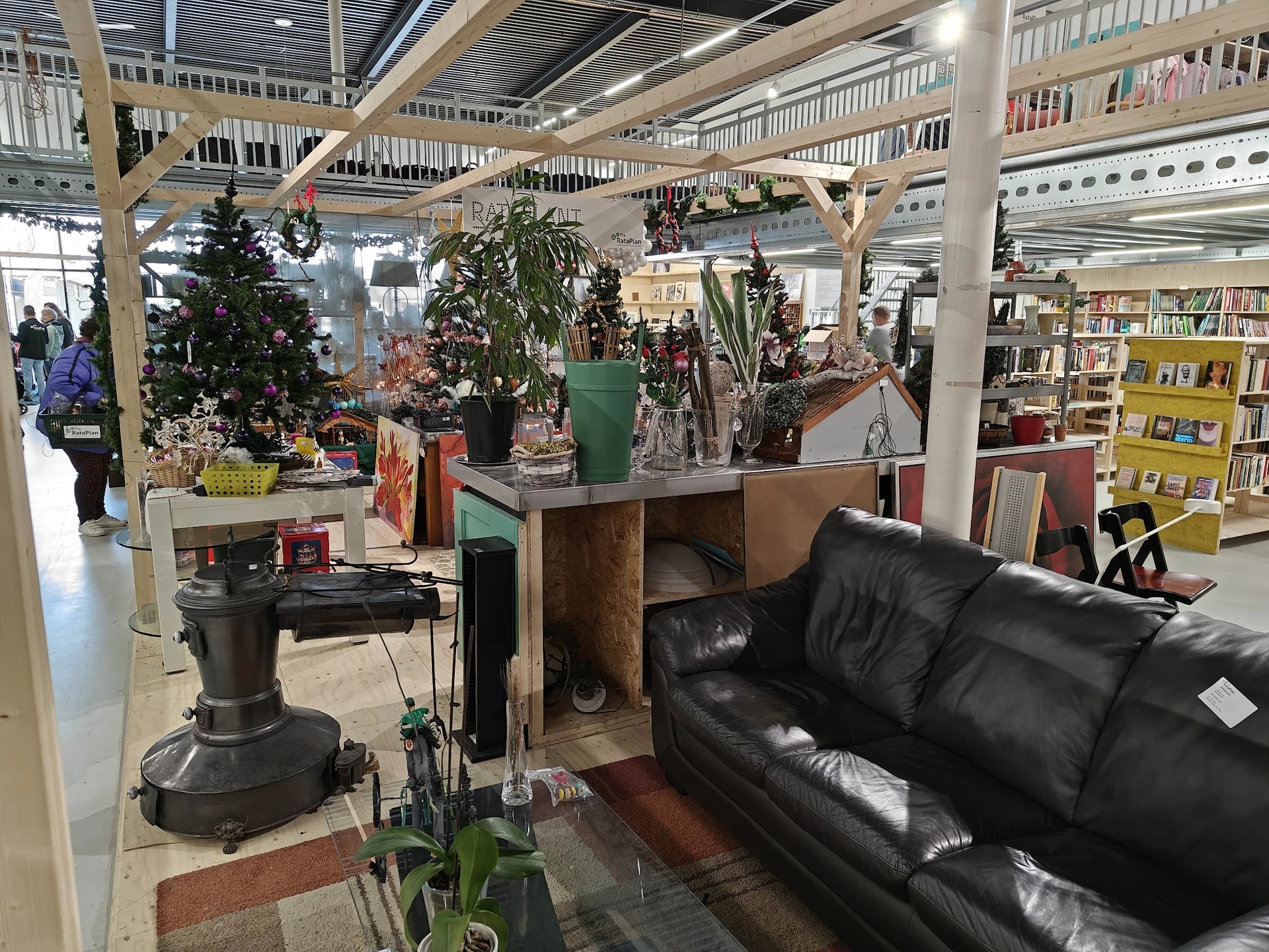 Bezoeker foto van Kringloopwinkel RataPlan Arnhem in Arnhem