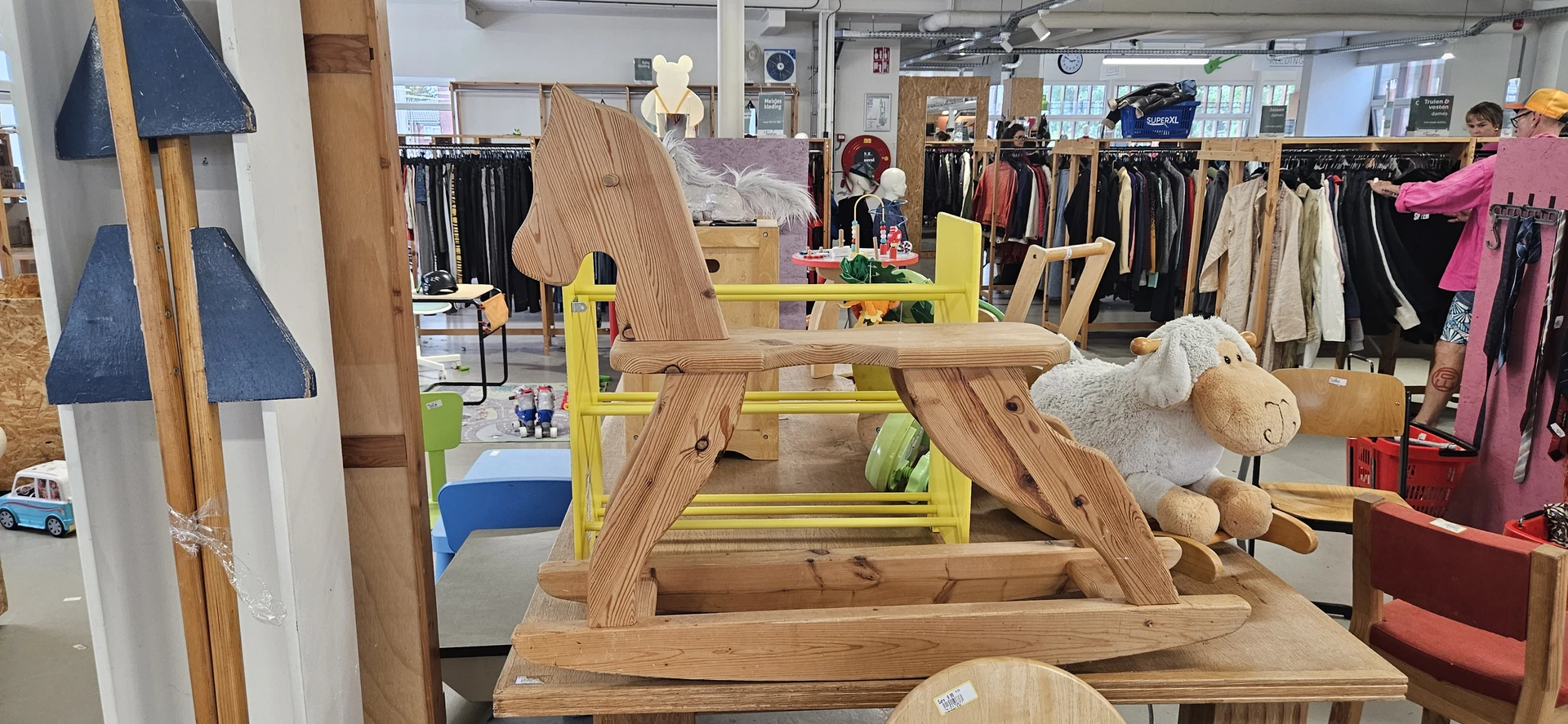 Bezoeker foto van Kringloopwinkel RataPlan Diemen in Diemen