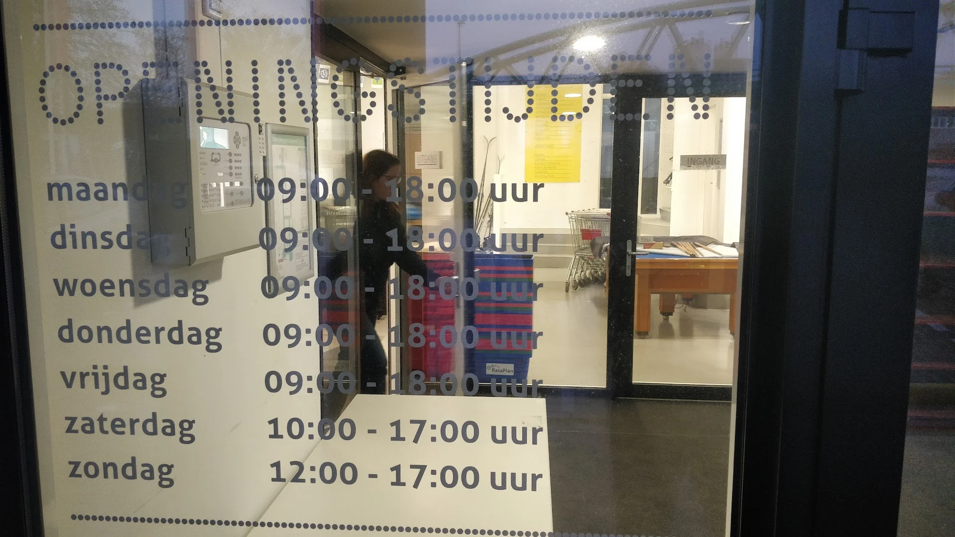 Kringloopwinkel RataPlan Diemen in Diemen met tweedehands boeken, elektrische fietsen en gereedschappen