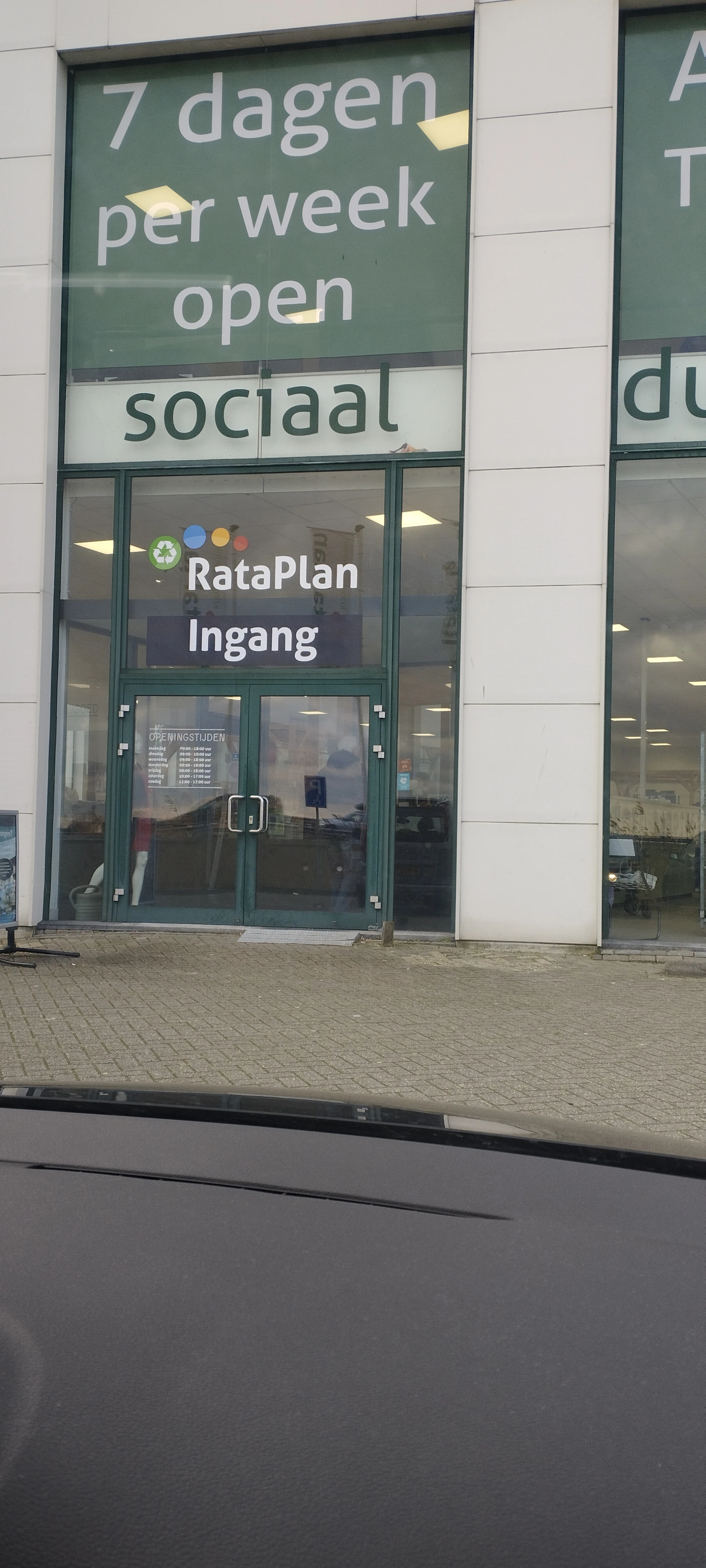 Kringloopwinkel RataPlan Heemskerk in Heemskerk met tweedehands boeken, huis- en inrichting en huishoudelijke apparaten