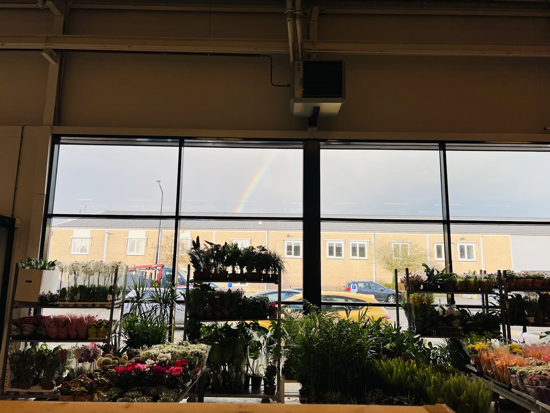 Kringloopwinkel RataPlan Heerhugowaard in Heerhugowaard met tweedehands boeken, gereedschappen en huis- en inrichting