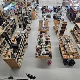 Bezoeker foto van Kringloopwinkel RataPlan Hillegom in Hillegom