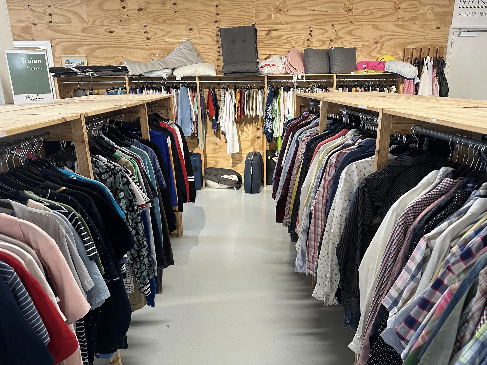 Bezoeker foto van Kringloopwinkel RataPlan Hoofddorp in Hoofddorp