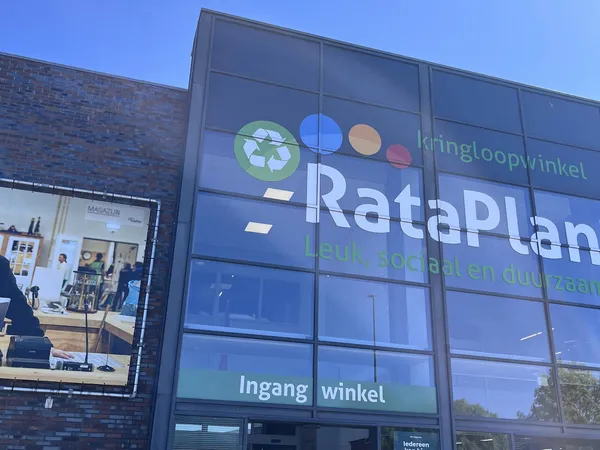 Kringloopwinkel Kringloopwinkel RataPlan Hoorn in Zwaag