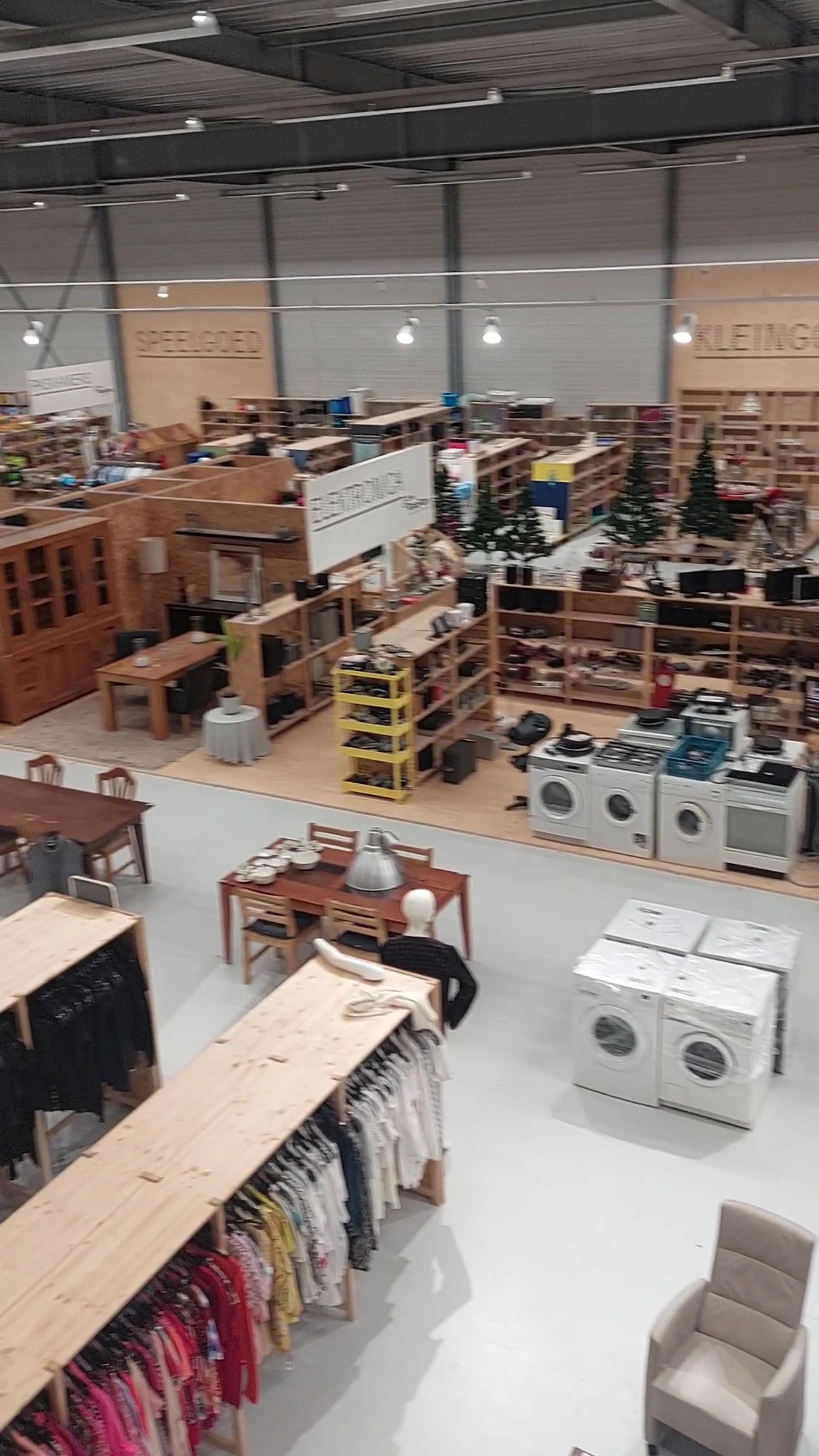 Kringloopwinkel Kringloopwinkel RataPlan Hoorn in Zwaag