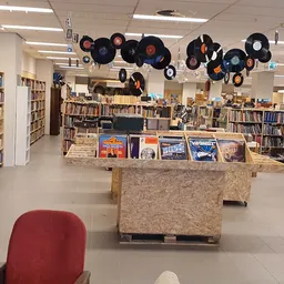 Bezoeker foto van Kringloopwinkel RataPlan in Monster