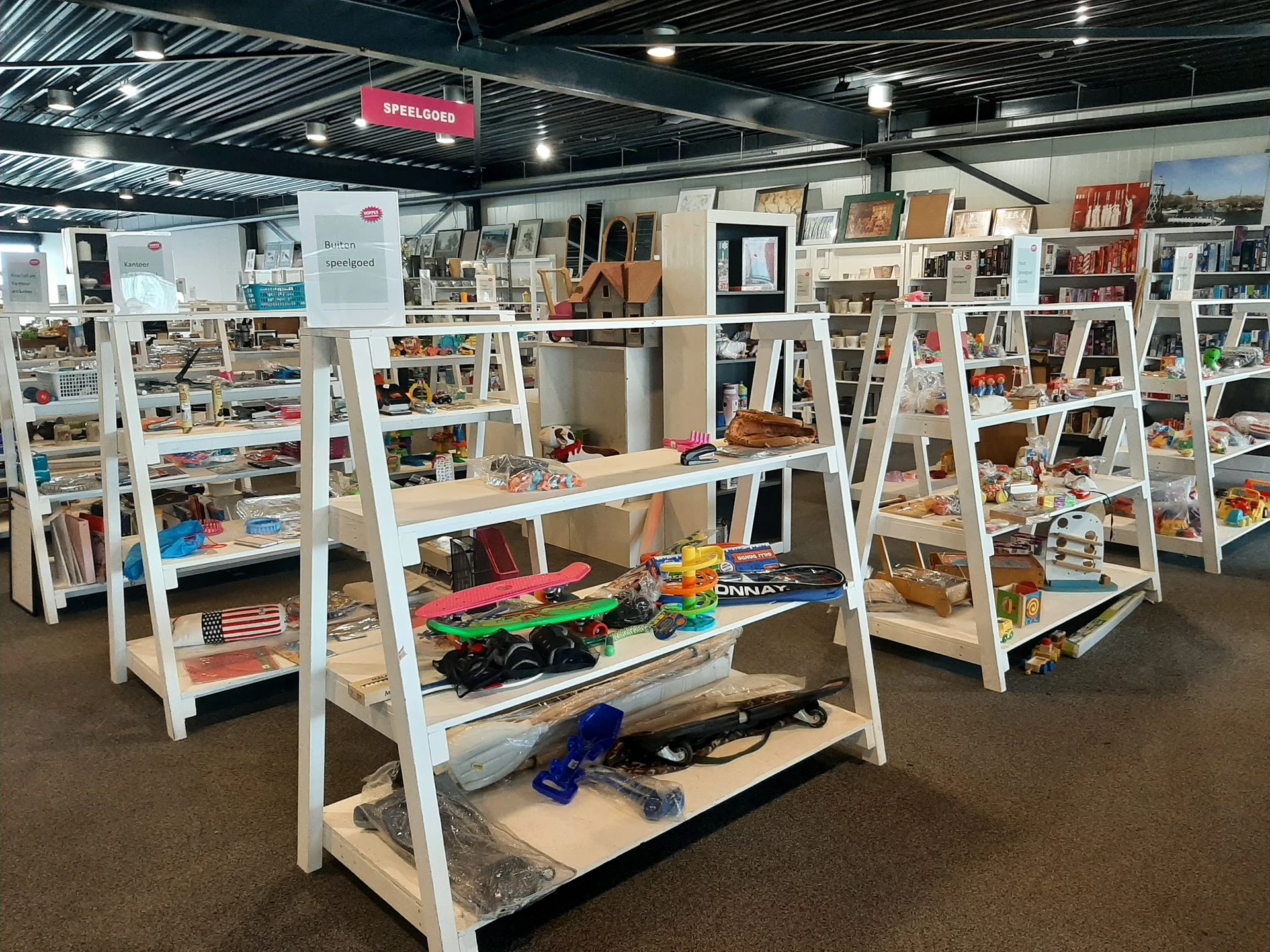 Bezoeker foto van Kringloopwinkel Rataplan Opmeer in Opmeer