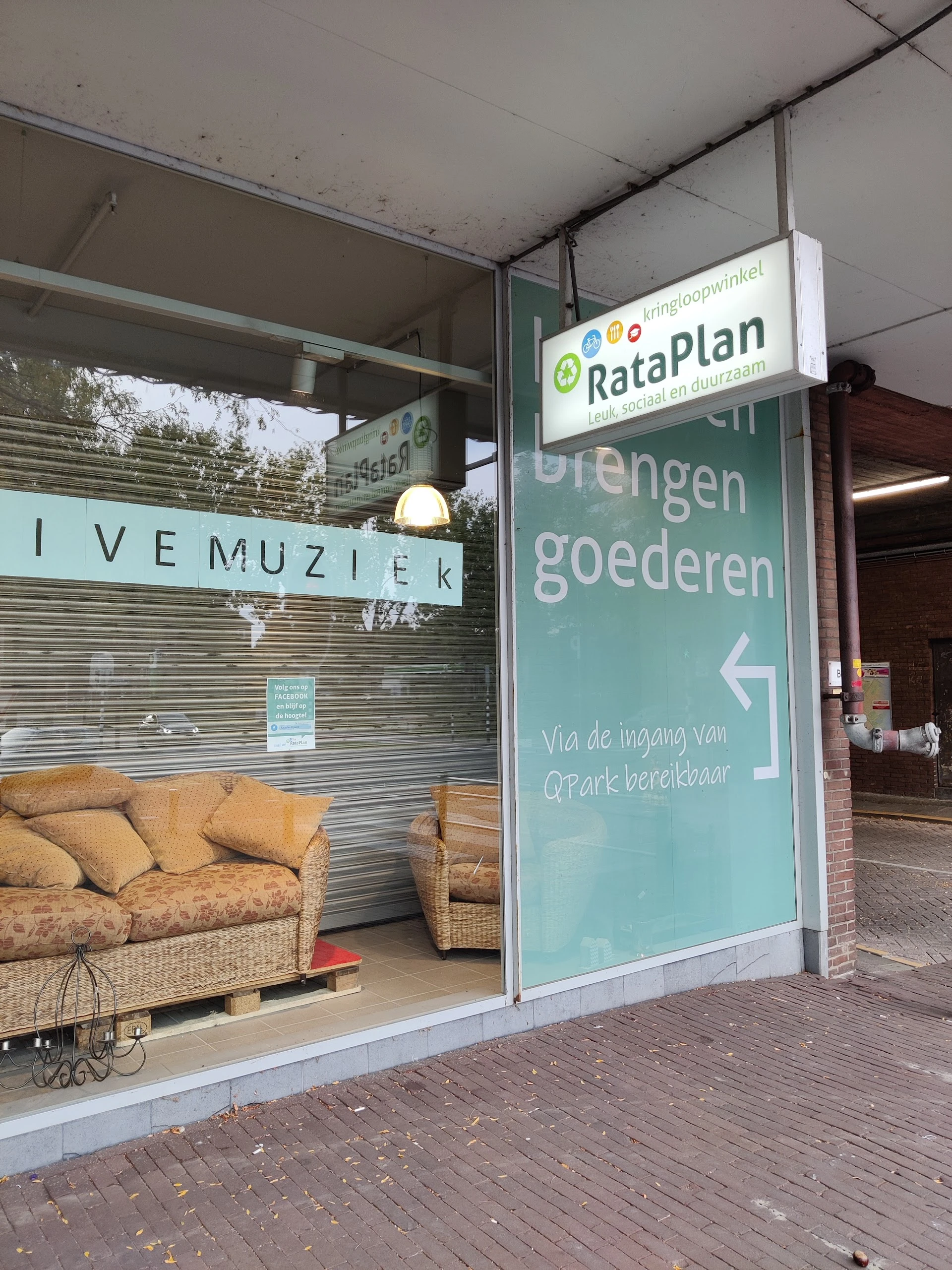 Kringloopwinkel RataPlan Rijswijk in Rijswijk met tweedehands audioapparatuur, boeken en elektronica