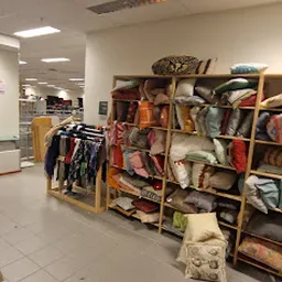 Bezoeker foto van Kringloopwinkel RataPlan Rijswijk in Rijswijk