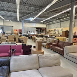 Kringloopwinkel RataPlan Rotterdam in Rotterdam met tweedehands audioapparatuur, boeken en kleding