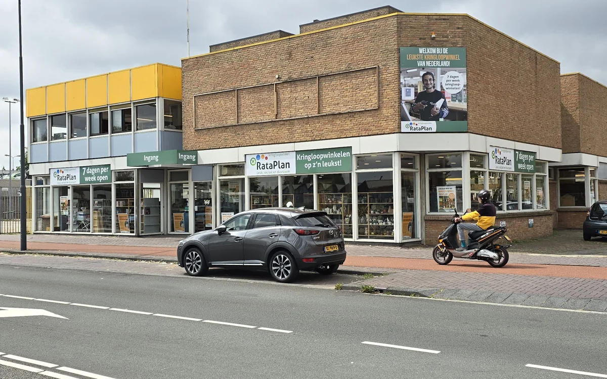 Kringloopwinkel Kringloopwinkel RataPlan Spaarndamseweg in Haarlem