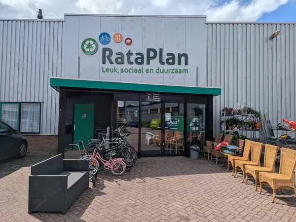 Kringloopwinkel Kringloopwinkel RataPlan Tuitjenhorn in Tuitjenhorn