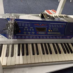 Bezoeker foto van Kringloopwinkel RataPlan Wormer in Wormer