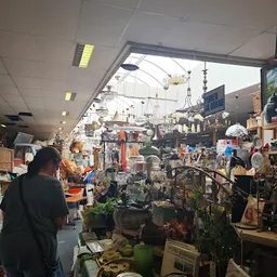 Bezoeker foto van Kringloopwinkel Rotterdam in Rotterdam