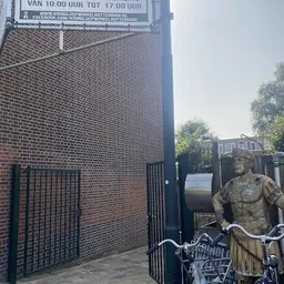 Bezoeker foto van Kringloopwinkel Rotterdam in Rotterdam