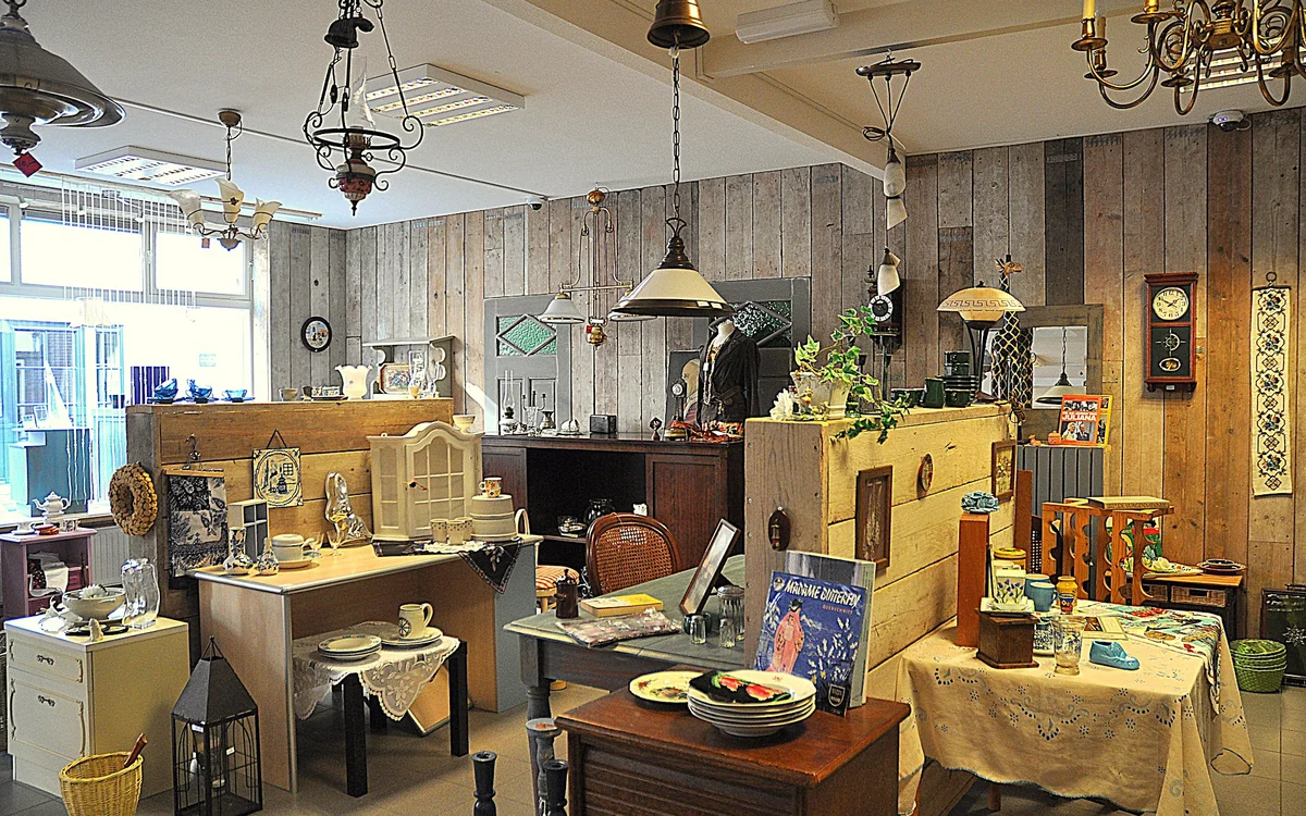 Kringloopwinkel Kringloopwinkel 't Zoldertje in Enkhuizen