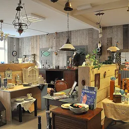 Kringloopwinkel Kringloopwinkel 't Zoldertje in Enkhuizen