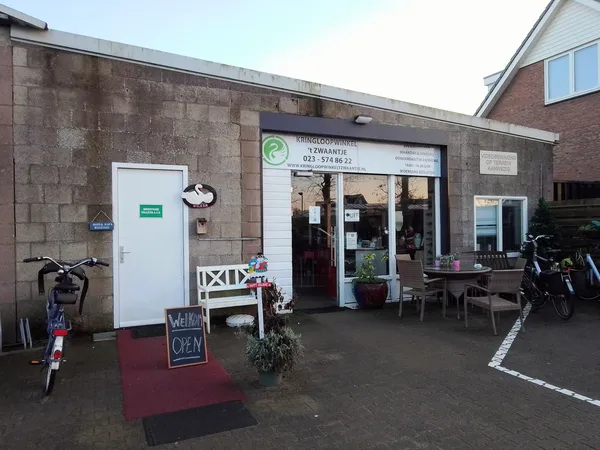 Kringloopwinkel Kringloopwinkel 't Zwaantje in Zwaanshoek