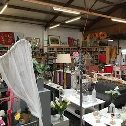 Bezoeker foto van Kringloopwinkel 't Zwaantje in Zwaanshoek