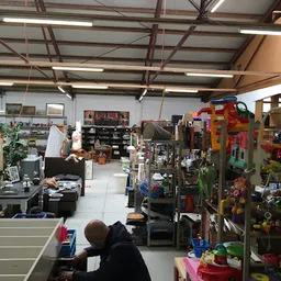 Bezoeker foto van Kringloopwinkel 't Zwaantje in Zwaanshoek