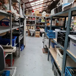 Bezoeker foto van Kringloopwinkel 't Zwaantje in Nieuw-Vennep