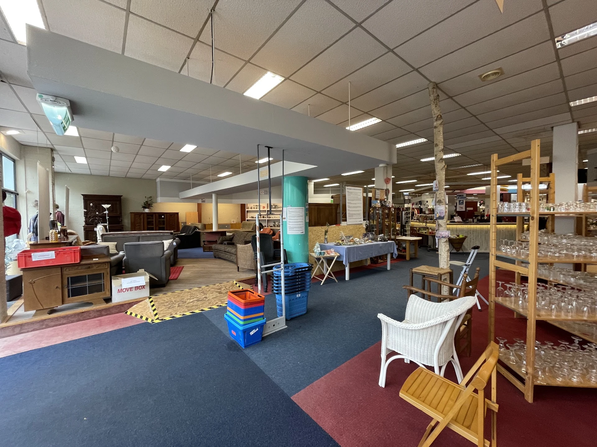 Kringloopwinkel Ter Apel in Ter Apel met tweedehands boeken, elektronica en huishoudelijke artikelen