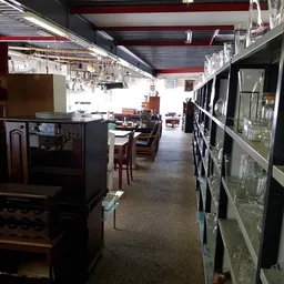 Kringloopwinkel Tilburg Noord in Tilburg met tweedehands boeken, gereedschappen en huis- en inrichting